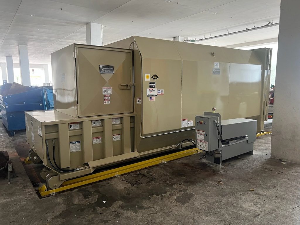 Self-Contained Compactor